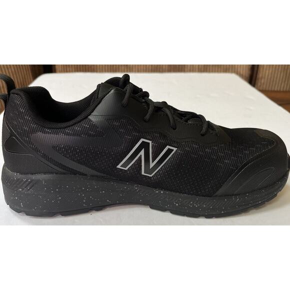 Women’s New Balance Composite Toe Logic Industrial Boot, Black/Aqua, 8.5 NEW - Picture 3 of 9